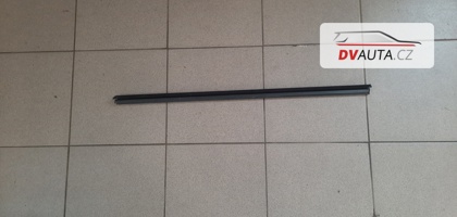 Levé zadní vnitřní těsnění okna 6V6839479/480B